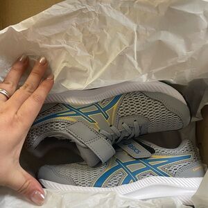 Asics Kids' Sneakers in Gray and Yellow